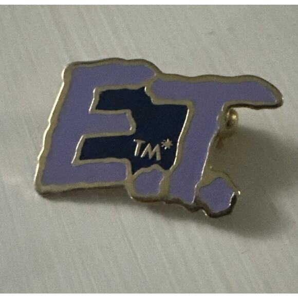 E.T. ET Extra Terrestrial Movie Pin Purple 1982 Vintage - Picture 1 of 6
